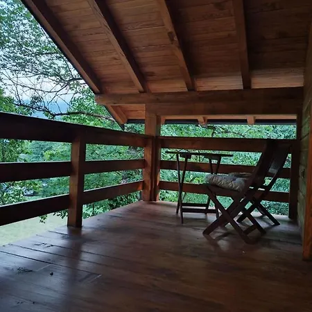 Hytte Kuca U Sumi - Forest House Near National Park - Air Lohovo *