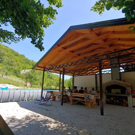 ロッジ Kuca U Sumi - Forest House Near National Park - Air Lohovo Bihać